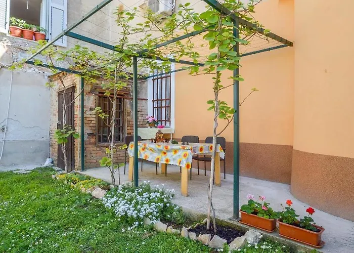 Ivano Apartment *